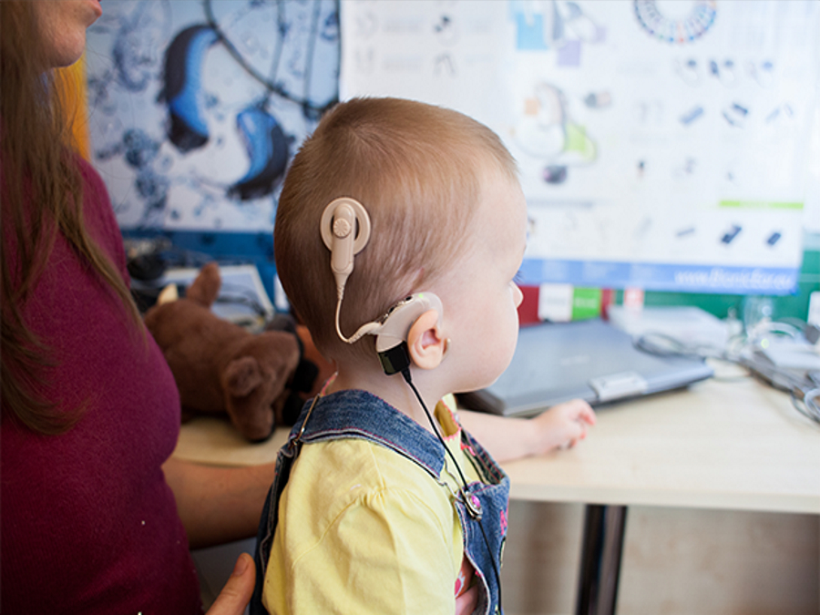 В Казахстане сотни детей успешно проходят реабилитацию после кохлеарной имплантации